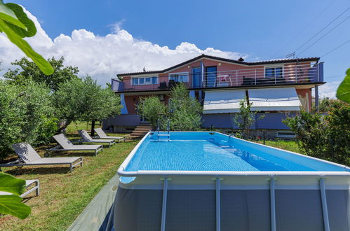 Photo 17 - Maison de 2 chambres à Umag avec piscine privée et jardin