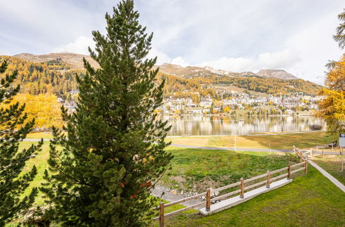 Foto 31 - Apartamento de 2 habitaciones en Sankt Moritz con vistas a la montaña