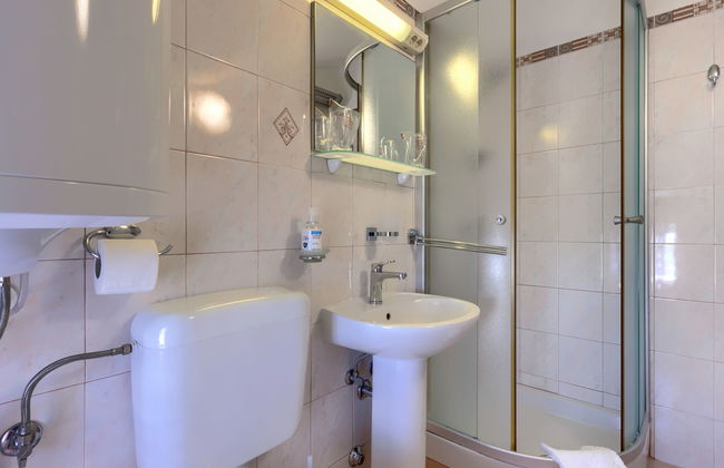 Casa de 4 quartos em Buje com piscina privada e jardim - Foto 28