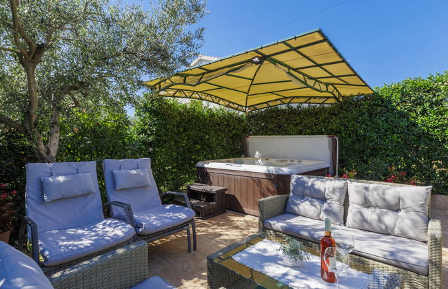 Casa de 4 quartos em Buje com piscina privada e jardim - Foto 15