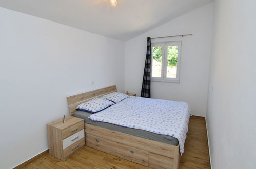 Foto 15 - Apartamento de 2 quartos em Sibenik com jardim