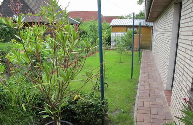 Appartamento con 2 camere da letto a Jemgum con giardino e terrazza - Foto 21