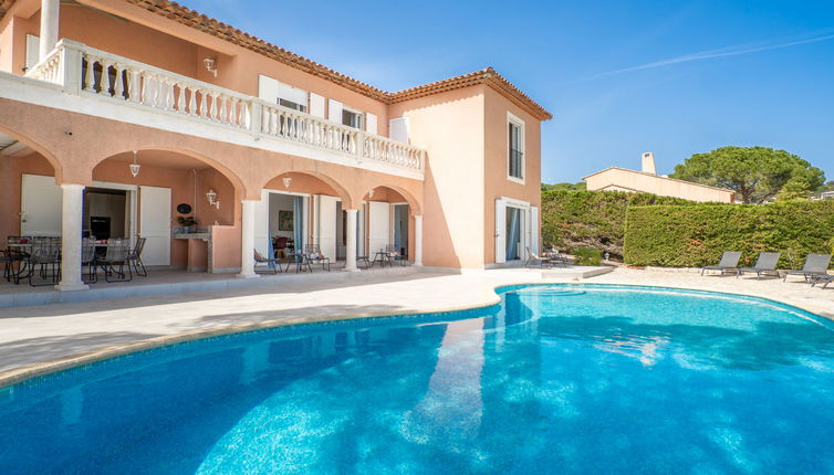 Foto 1 - Casa con 4 camere da letto a Sainte-Maxime con piscina privata e vista mare