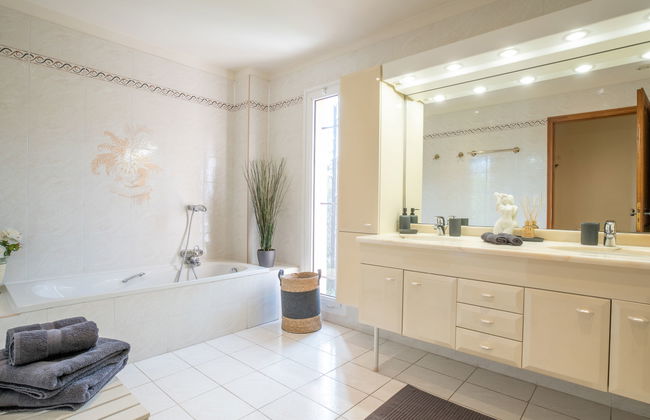 Haus mit 5 Schlafzimmern in Sainte-Maxime mit privater pool und garten - Foto 32