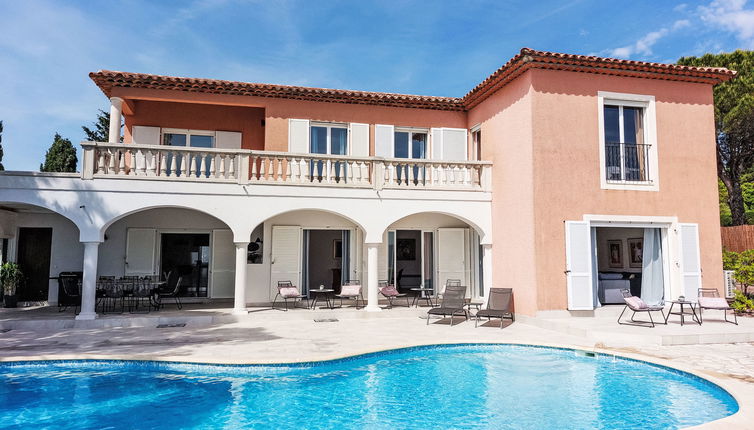 Foto 1 - Casa de 4 quartos em Sainte-Maxime com piscina privada e jardim