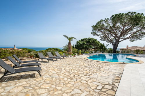 Foto 56 - Haus mit 4 Schlafzimmern in Sainte-Maxime mit privater pool und blick aufs meer
