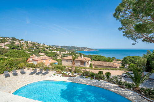 Foto 33 - Haus mit 4 Schlafzimmern in Sainte-Maxime mit privater pool und blick aufs meer