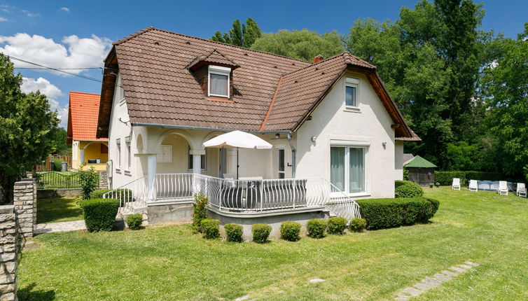 Foto 1 - Haus mit 4 Schlafzimmern in Badacsonytomaj mit privater pool und garten