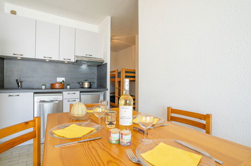 Photo 9 - 2 bedroom Apartment in Le Grau-du-Roi with terrace and sea view