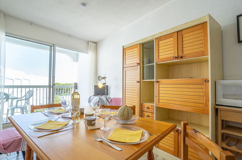 Photo 2 - 2 bedroom Apartment in Le Grau-du-Roi with terrace and sea view