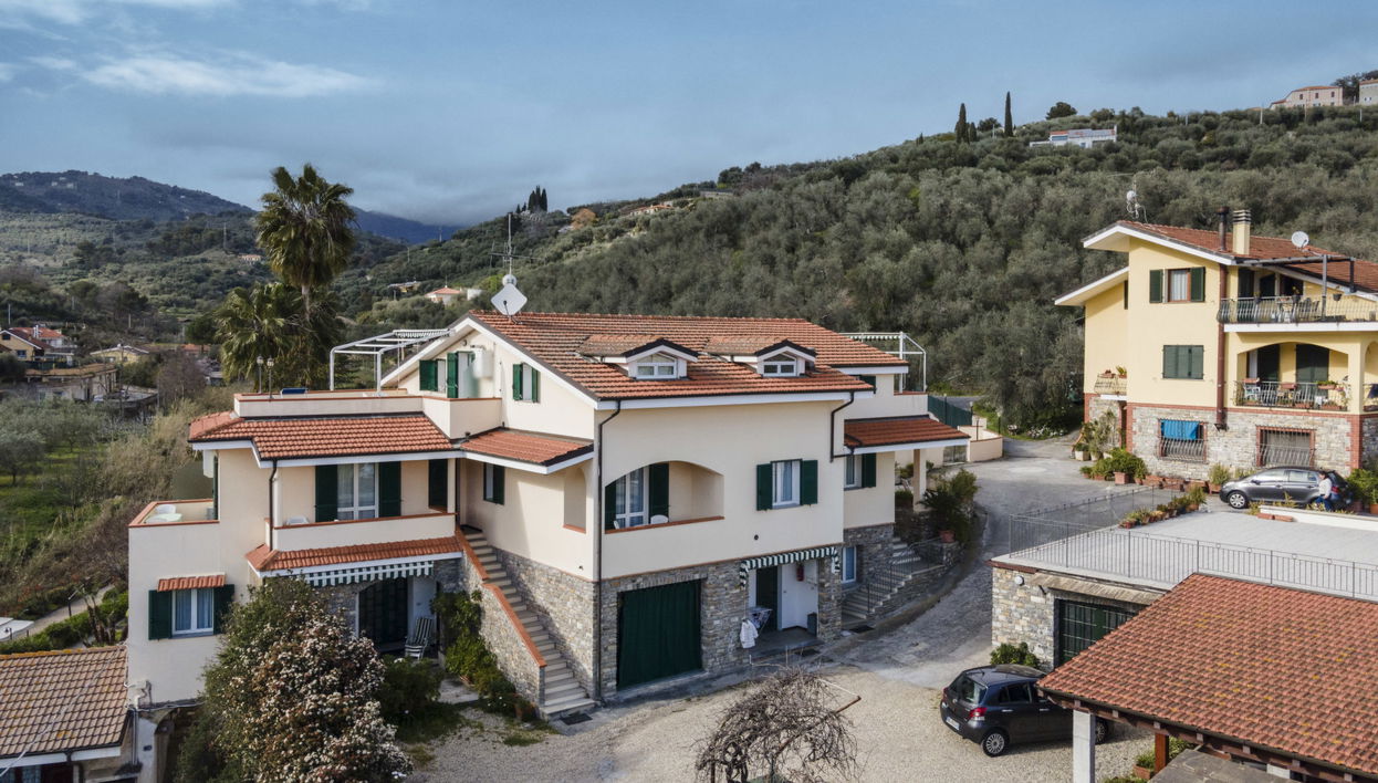 Apartment mit 2 Schlafzimmern in Diano Castello mit schwimmbad und garten - Foto 1