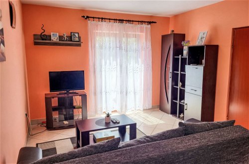 Photo 9 - 2 bedroom House in Jasenice with terrace and sea view