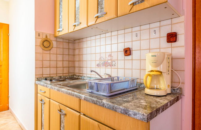 Appartamento con 3 camere da letto a Karlobag con piscina e terrazza - Foto 8