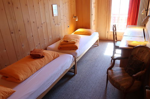Foto 17 - Haus mit 4 Schlafzimmern in Falera mit garten und blick auf die berge