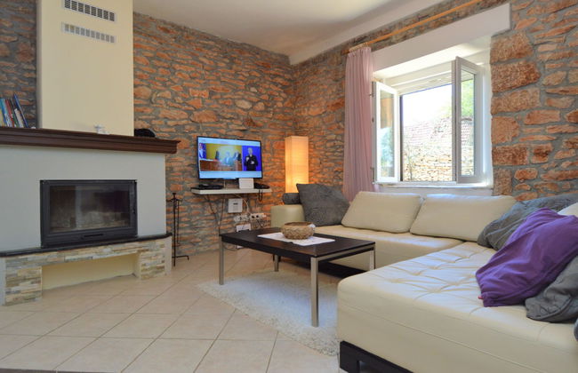 Casa de 4 quartos em Promina com piscina privada e jardim - Foto 5