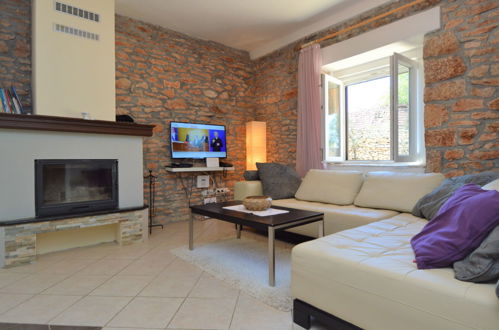 Photo 5 - 3 bedroom House in Promina with private pool and terrace