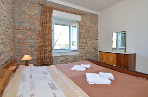 Photo 26 - Maison de 3 chambres à Promina avec piscine privée et terrasse