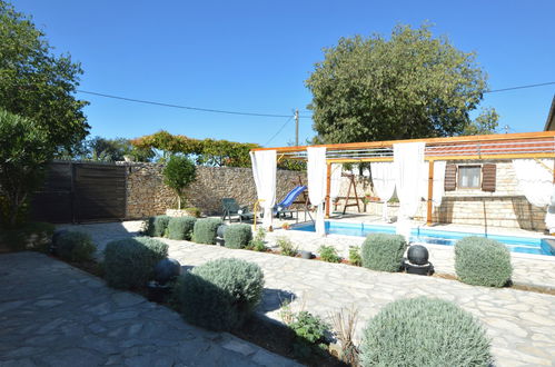 Photo 40 - Maison de 3 chambres à Promina avec piscine privée et terrasse