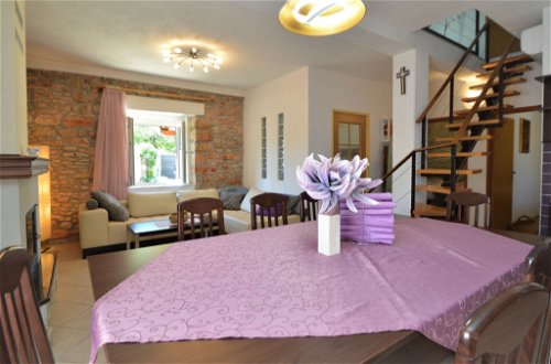 Photo 10 - 3 bedroom House in Promina with private pool and terrace