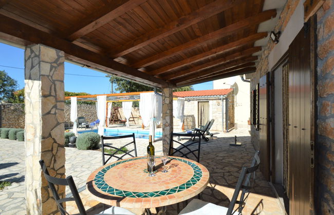 Casa de 4 quartos em Promina com piscina privada e jardim - Foto 42