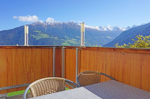 Foto 5 - Appartamento con 3 camere da letto a Ladis con terrazza e vista sulle montagne