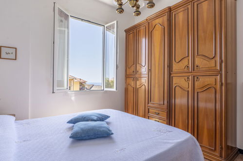 Foto 4 - Appartamento con 1 camera da letto a Imperia con vista mare