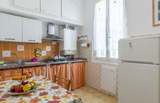 Photo 2 - 1 bedroom Apartment in Imperia with garden