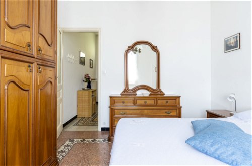Foto 12 - Apartment mit 1 Schlafzimmer in Imperia mit blick aufs meer