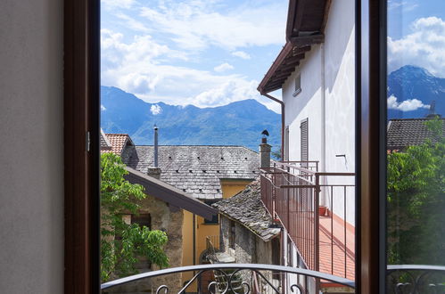 Photo 16 - Appartement de 1 chambre à Vercana avec jardin et vues sur la montagne