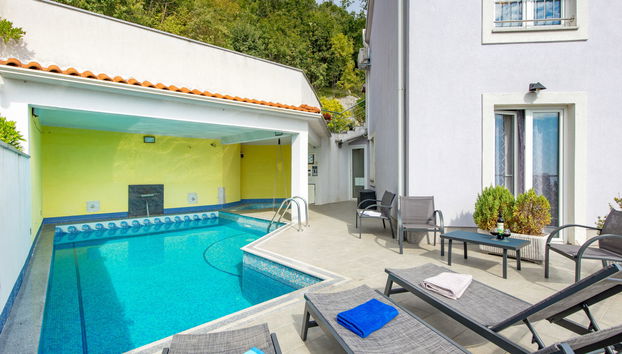 Apartamento de 2 quartos em Matulji com piscina e terraço - Foto 3