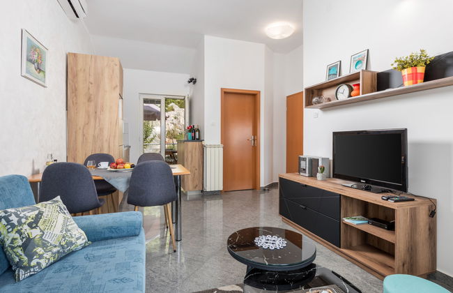 Apartamento de 2 quartos em Matulji com piscina e terraço - Foto 9