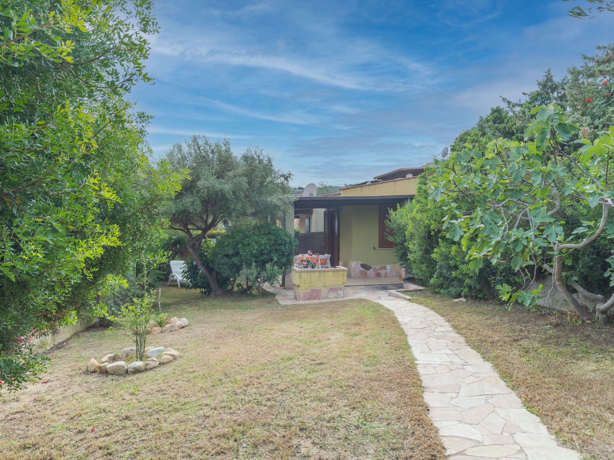 Photo 6 - Maison de 1 chambre à Muravera avec jardin et vues à la mer