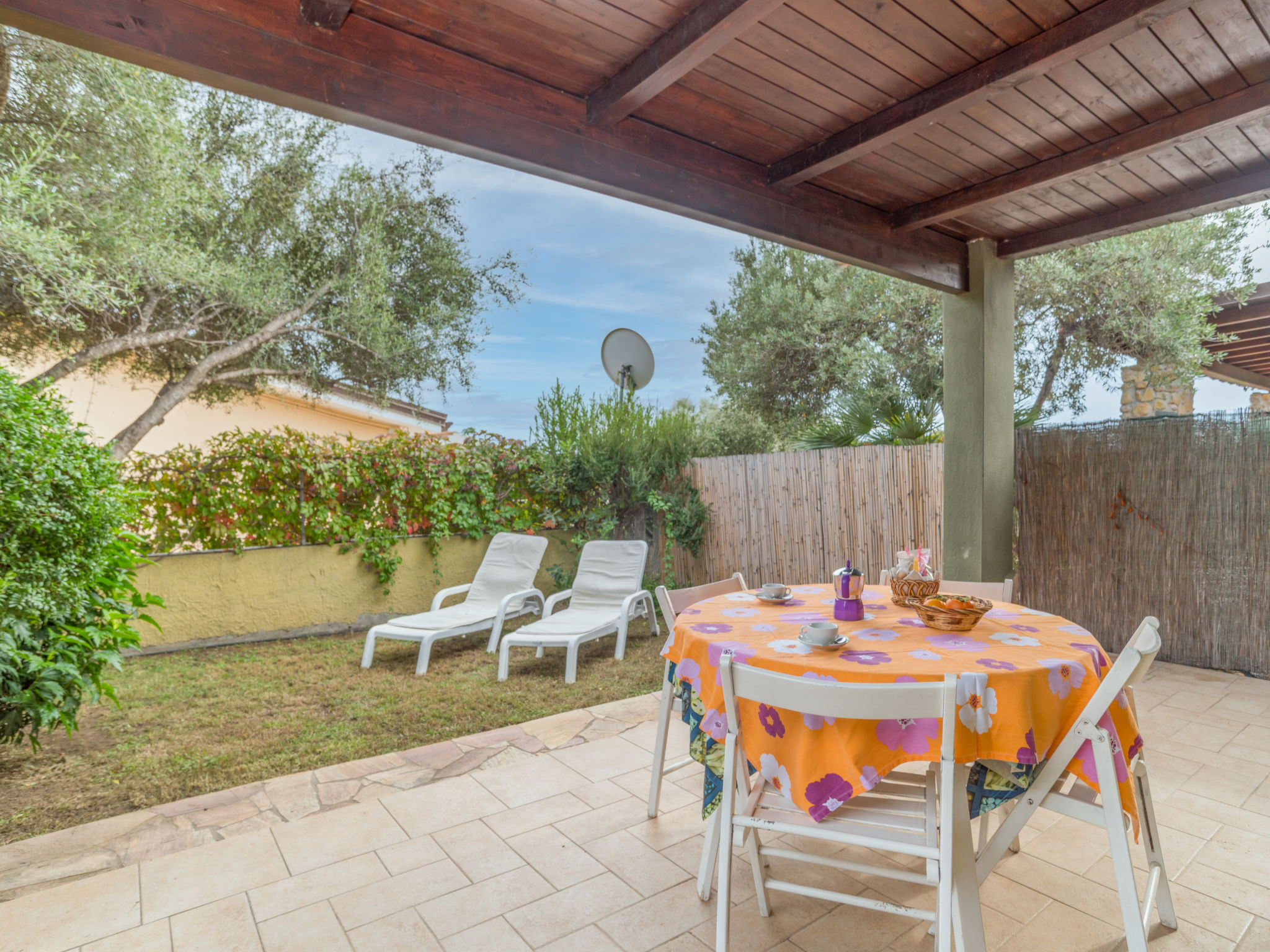 Photo 1 - Maison de 1 chambre à Muravera avec jardin et terrasse