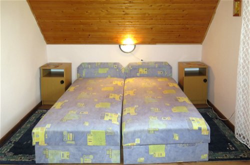 Foto 12 - Haus mit 2 Schlafzimmern in Balatonmáriafürdő mit garten und terrasse