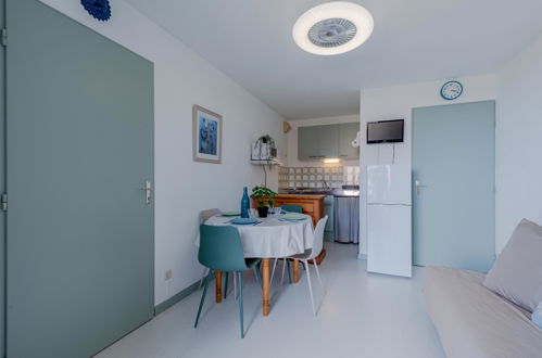 Foto 21 - Apartamento de 1 habitación en Le Barcarès con vistas al mar