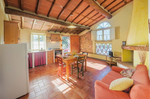 Foto 7 - Apartamento de 2 quartos em Lucca com piscina e jardim