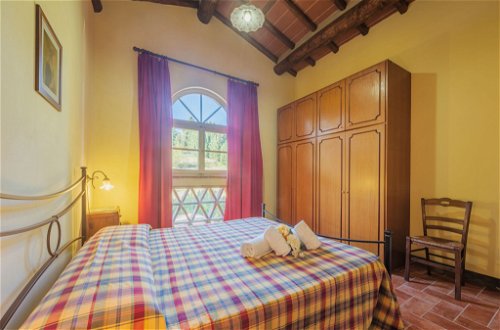 Photo 18 - 2 bedroom Apartment in Lucca with swimming pool and garden
