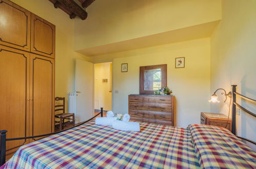 Foto 17 - Appartamento con 2 camere da letto a Lucca con piscina e giardino