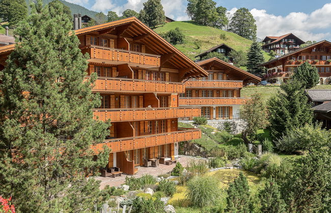 Apartamento de 2 quartos em Grindelwald com jardim e terraço - Foto 1