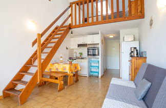 Photo 2 - 1 bedroom Apartment in La Croix-Valmer with swimming pool and sea view