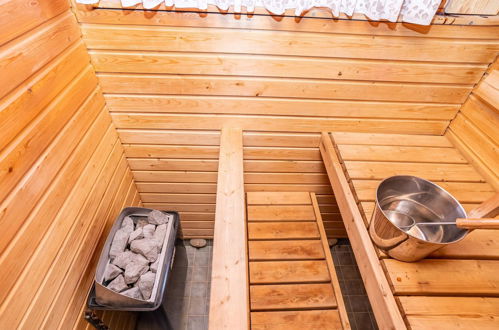 Foto 18 - Casa de 3 habitaciones en Kuusamo con sauna y vistas a la montaña