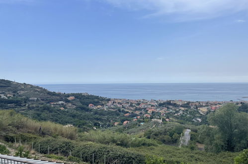 Foto 14 - Apartamento de 1 habitación en Pietra Ligure con jardín y terraza