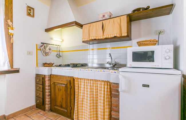 2 bedroom Apartment in Suvereto with swimming pool and garden - Photo 8