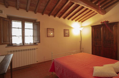 Foto 11 - Apartment mit 2 Schlafzimmern in Montaione mit schwimmbad und garten