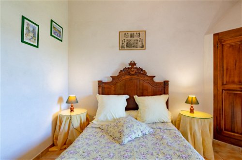 Foto 10 - Appartamento con 2 camere da letto a Bauduen con giardino e vista sulle montagne