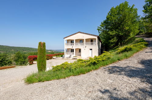 Foto 1 - Appartamento con 2 camere da letto a Bauduen con giardino e terrazza