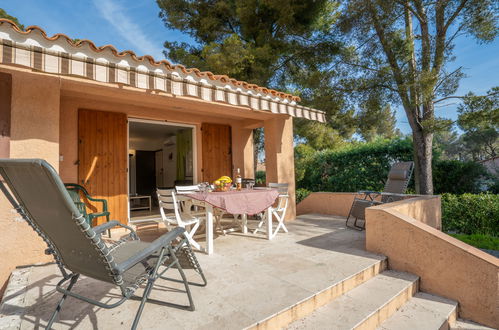 Foto 25 - Casa con 2 camere da letto a Roquebrune-sur-Argens con piscina privata e vista mare