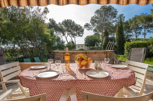 Photo 5 - Maison de 2 chambres à Roquebrune-sur-Argens avec piscine privée et jardin