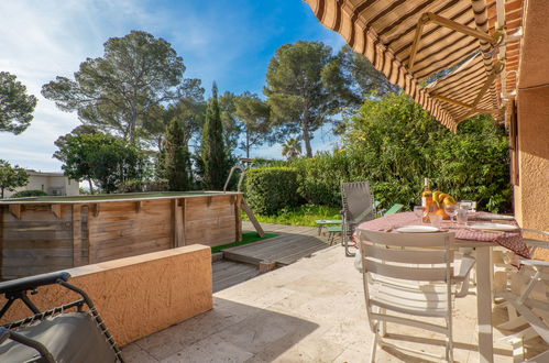 Foto 22 - Casa de 2 quartos em Roquebrune-sur-Argens com piscina privada e jardim