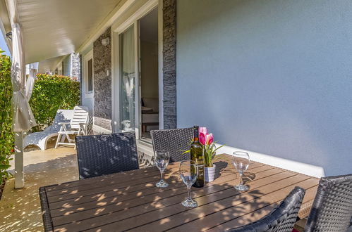 Photo 2 - Maison de 2 chambres à Medulin avec piscine et jardin